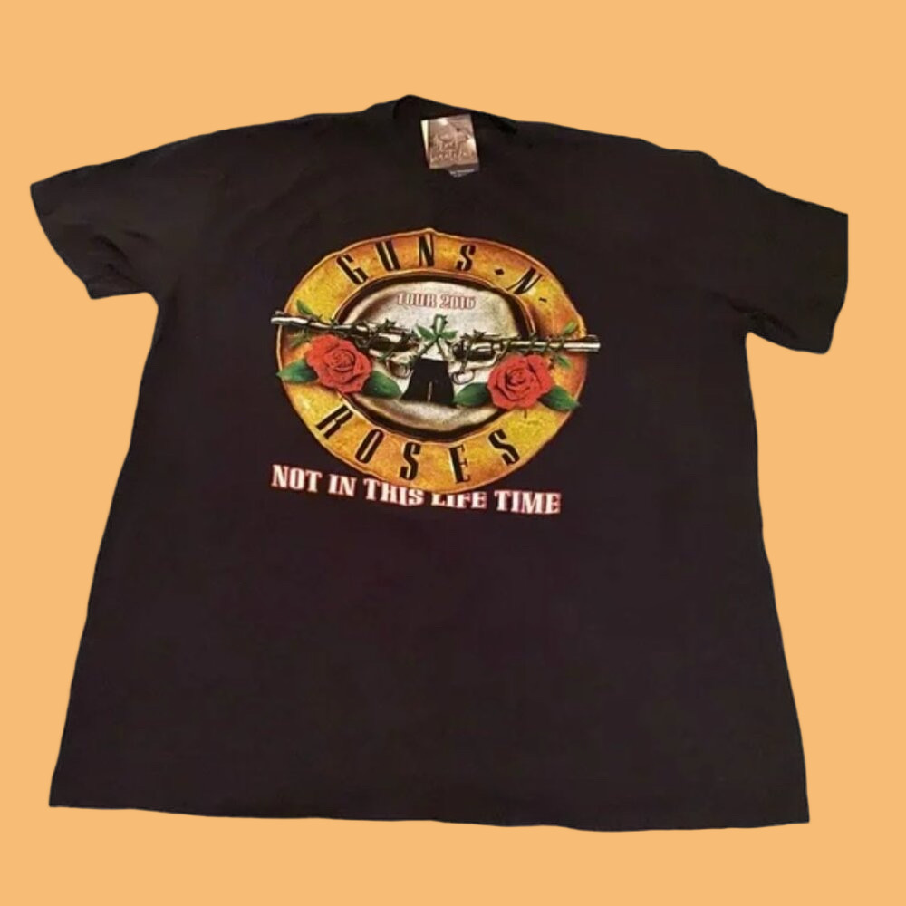 Vintage Guns N' Roses Tour Concert Tee ~ 2016